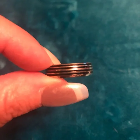 Groom’s Wedding Band; Stainless Steel; Ribbed; Black Inlays - Picture 5 of 6